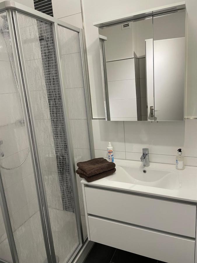 Wilhelms Havenkoje - Gemuetliches Innenstadtappartment Вилхелмсхафен Екстериор снимка